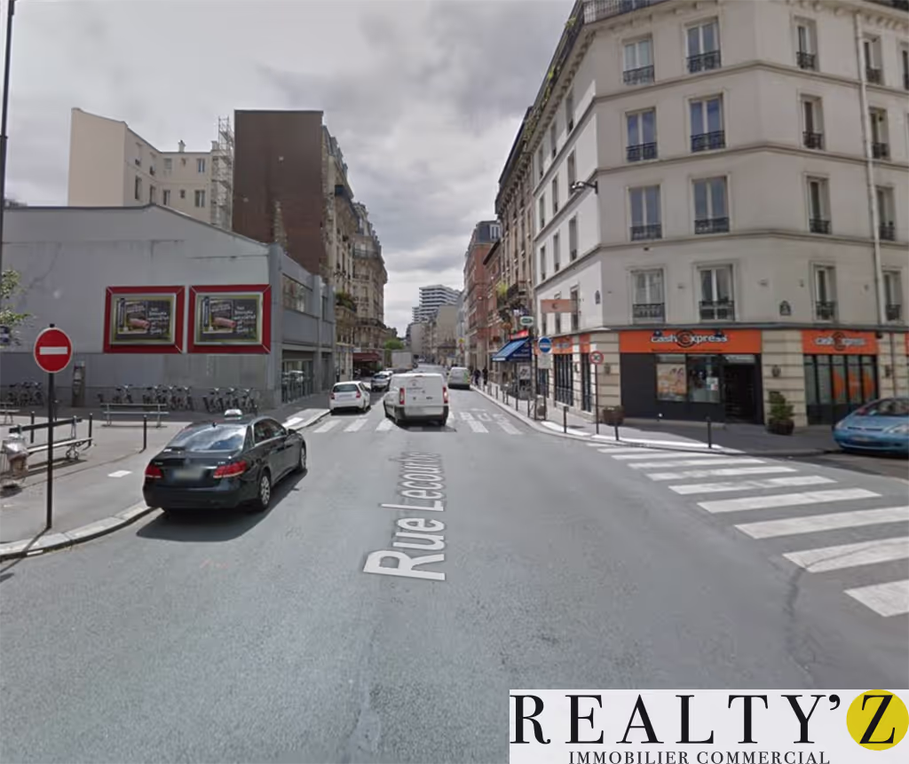 Local commercial · 440 m² · Location — photo 1