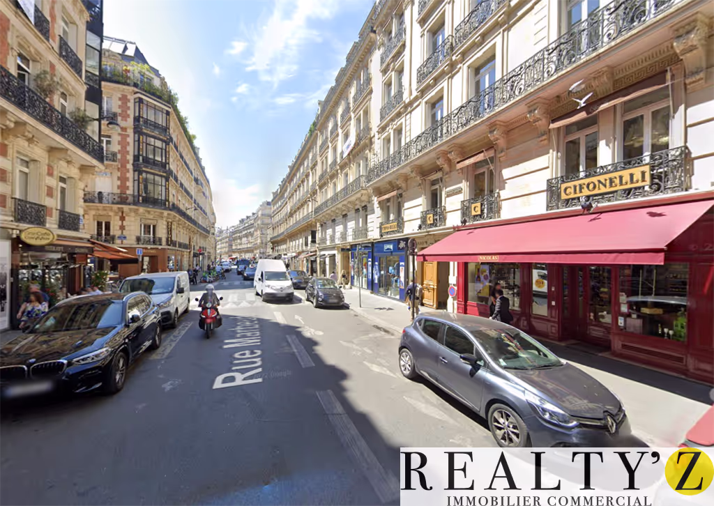 Local commercial · 681 m² · Location — photo 1