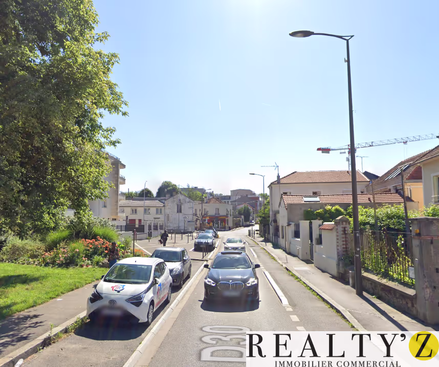 Local commercial · 57 m² · Achat des murs — photo 1