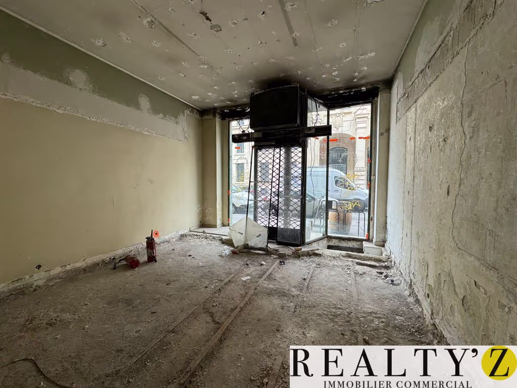 Local commercial · 138 m² · Location — photo 1