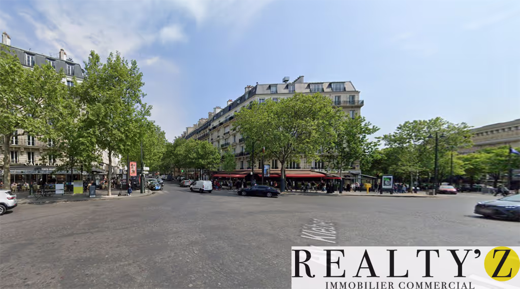 Local commercial · 267 m² · Location — photo 1
