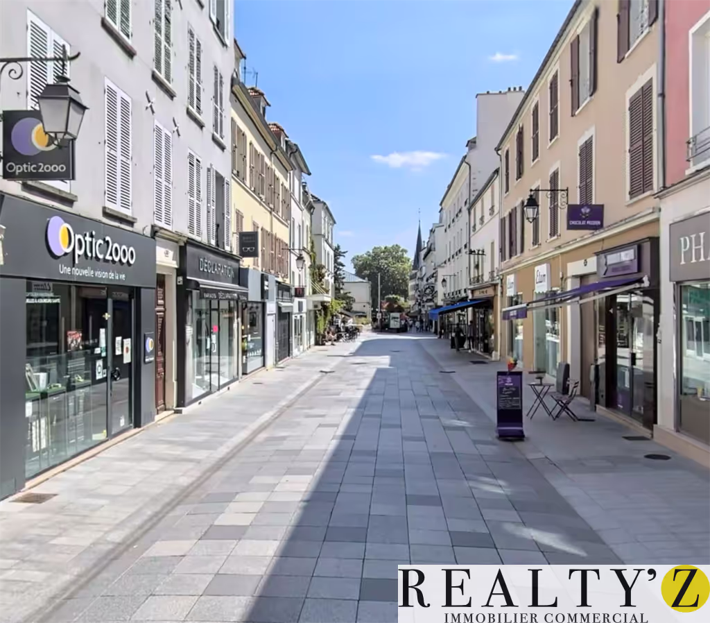 Local commercial · 149 m² · Location — photo 1