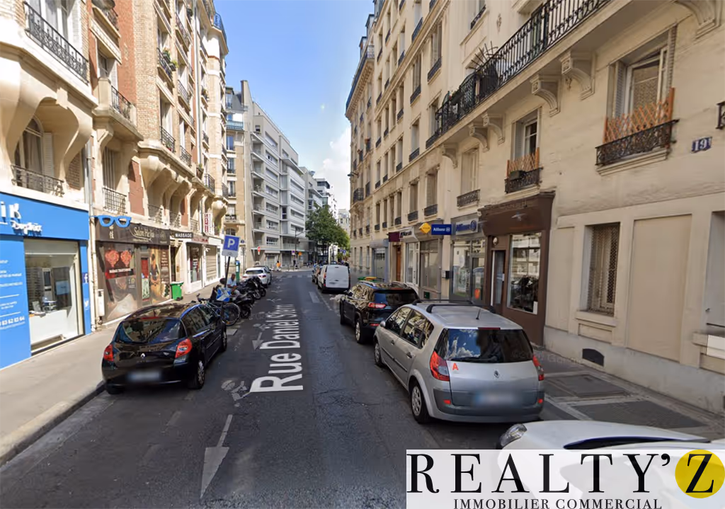 Local commercial · 90 m² · Location — photo 1