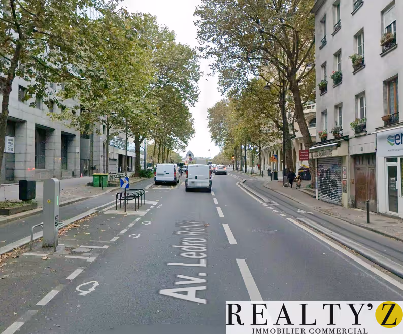 Local commercial · 177 m² · Location — photo 1