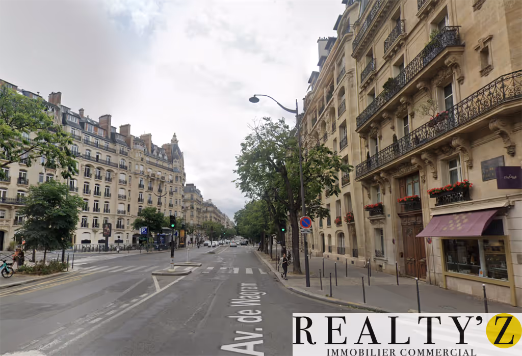 Local commercial · 168 m² · Location — photo 1