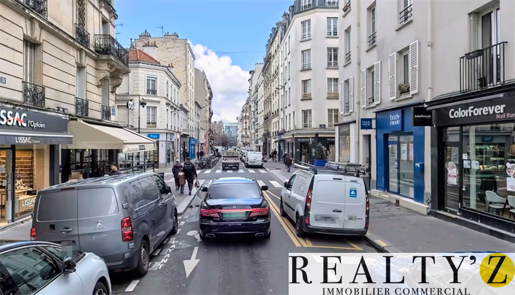 Local commercial · 114 m² · Location — photo 1