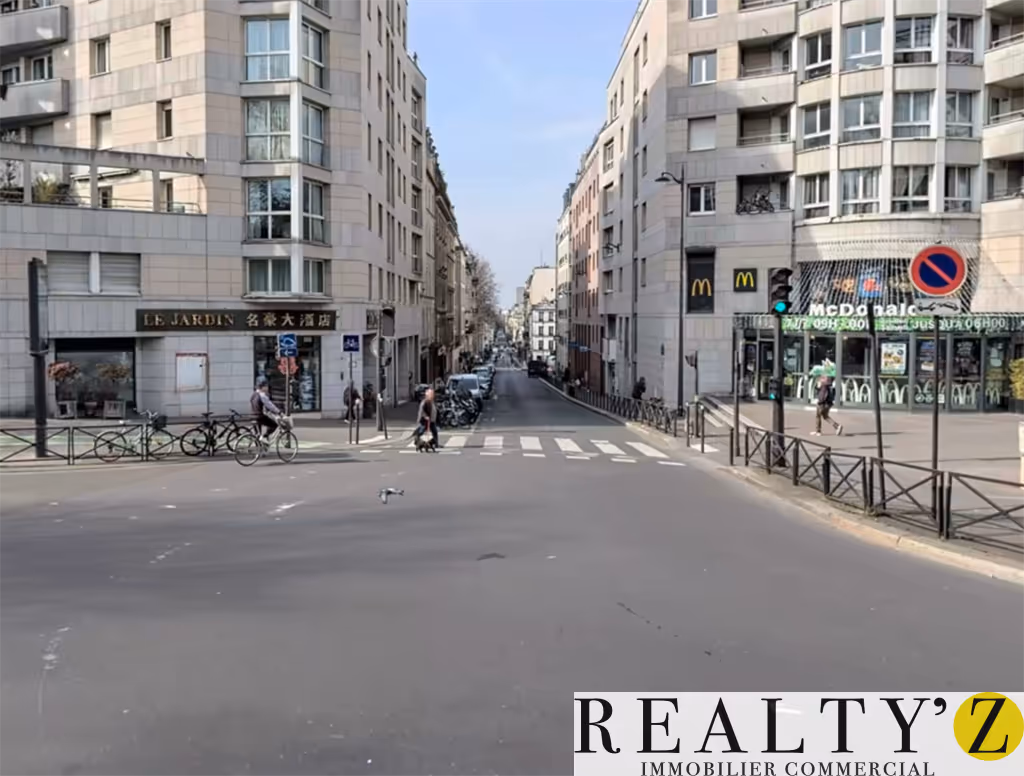Local commercial · 59 m² · Location — photo 1