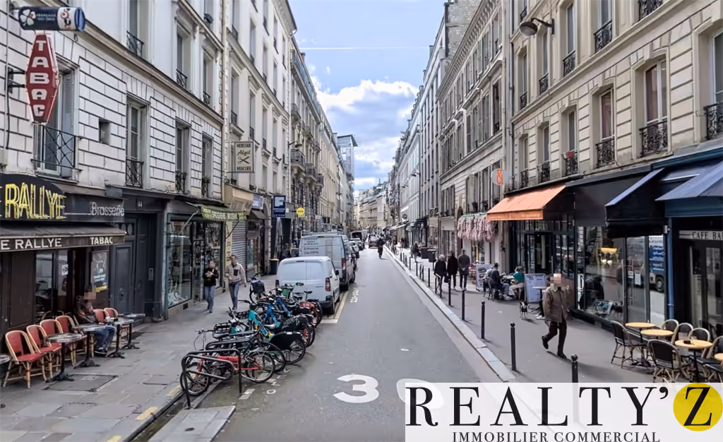 Local commercial · 153 m² · Location — photo 1
