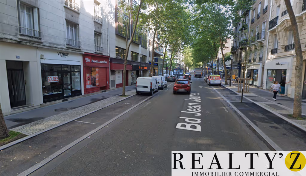 Local commercial · 113 m² · Location — photo 1