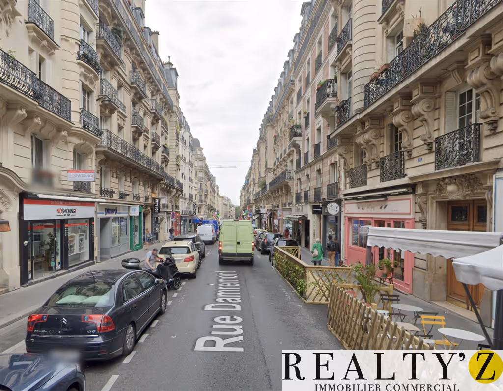 Local commercial · 180 m² · Location — photo 1