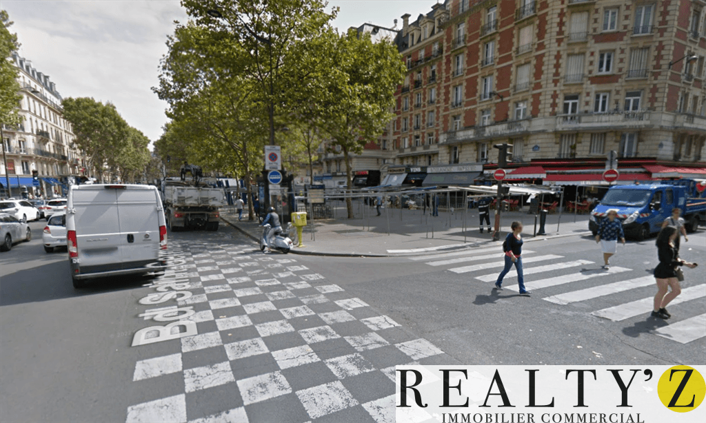 Local commercial · 138 m² · Location — photo 1