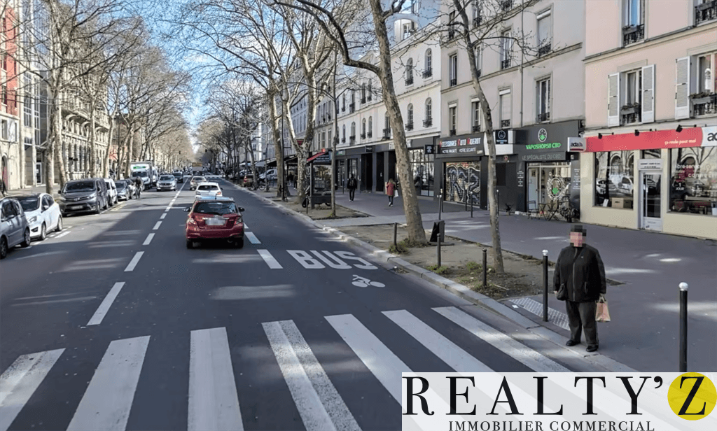 Local commercial · 70 m² · Location — photo 1