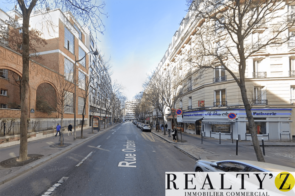 Local commercial · 68 m² · Location — photo 1