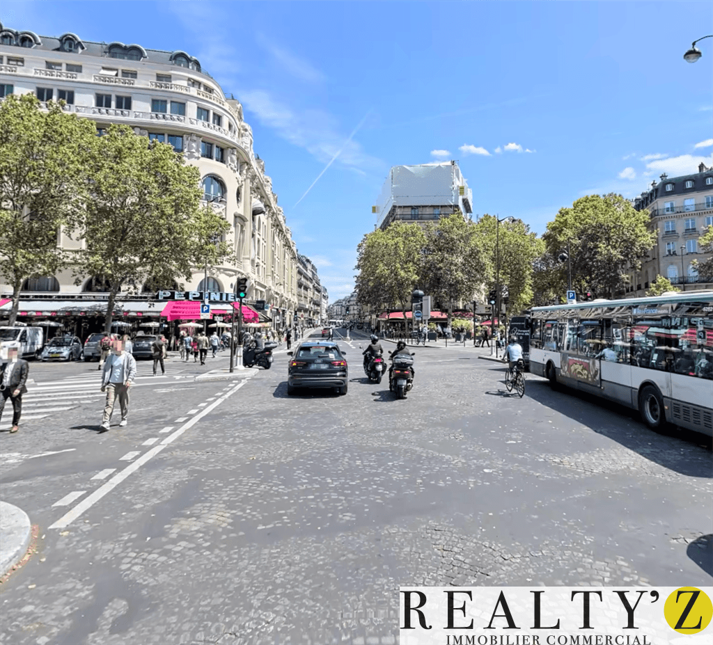 Local commercial · 160 m² · Location — photo 1
