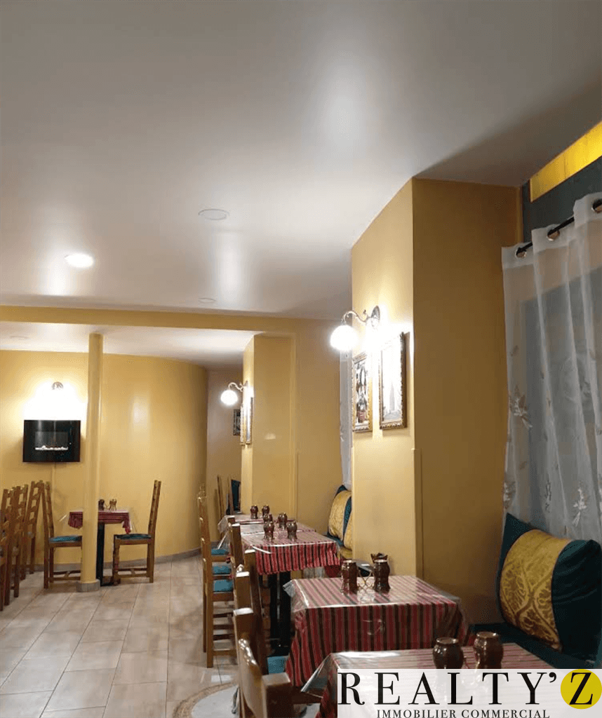 Local commercial · 105 m² · Achat des murs — photo 1