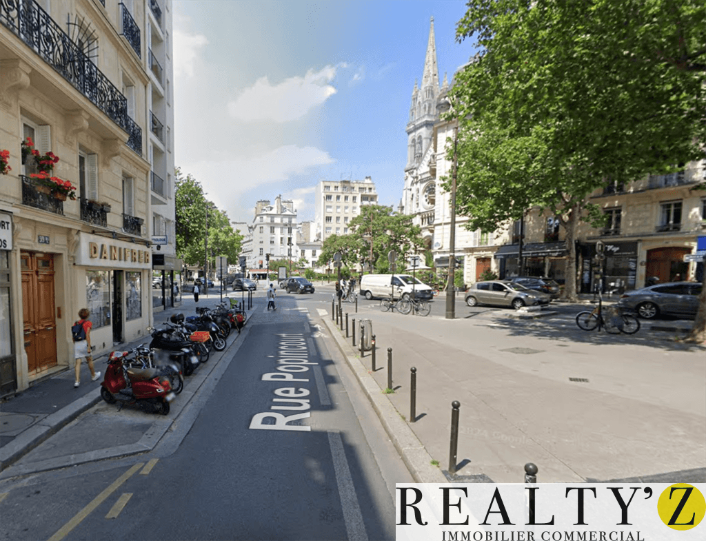 Local commercial · 48 m² · Location — photo 1