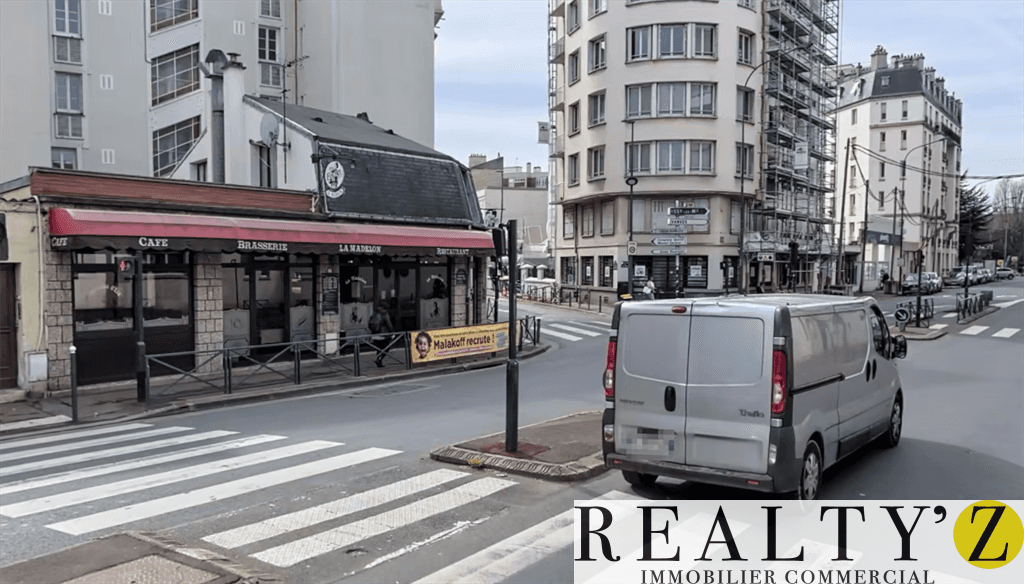 Local commercial · 70 m² · Location — photo 1