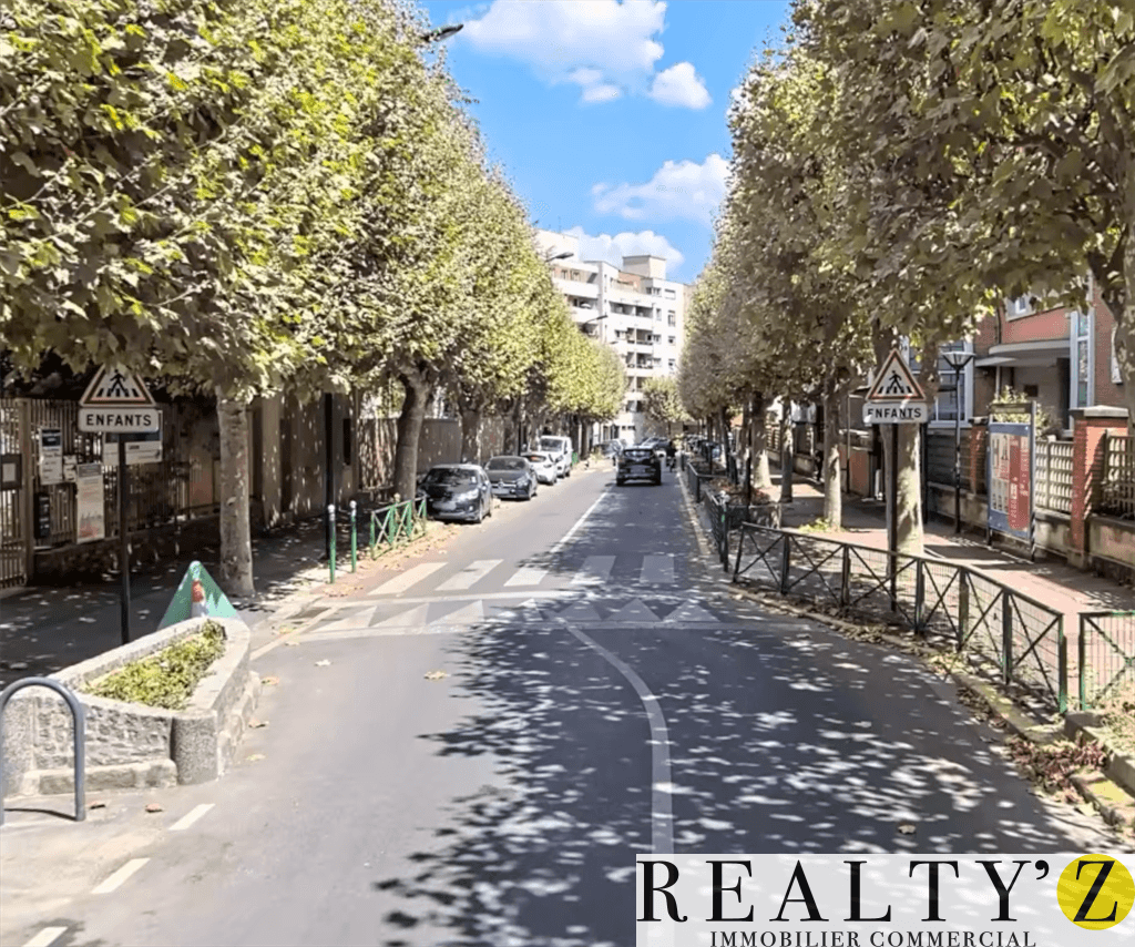 Local commercial · 70 m² · Location — photo 1