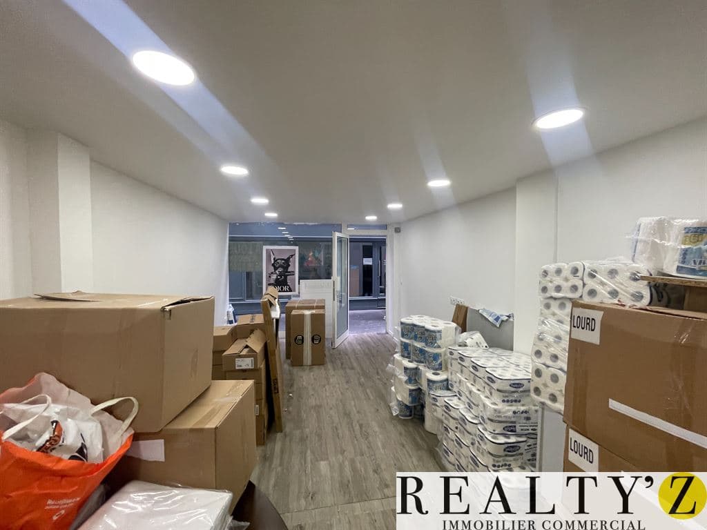 Local commercial · 25 m² · Location — photo 1