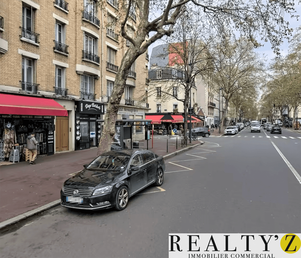 Local commercial · 90 m² · Location — photo 1