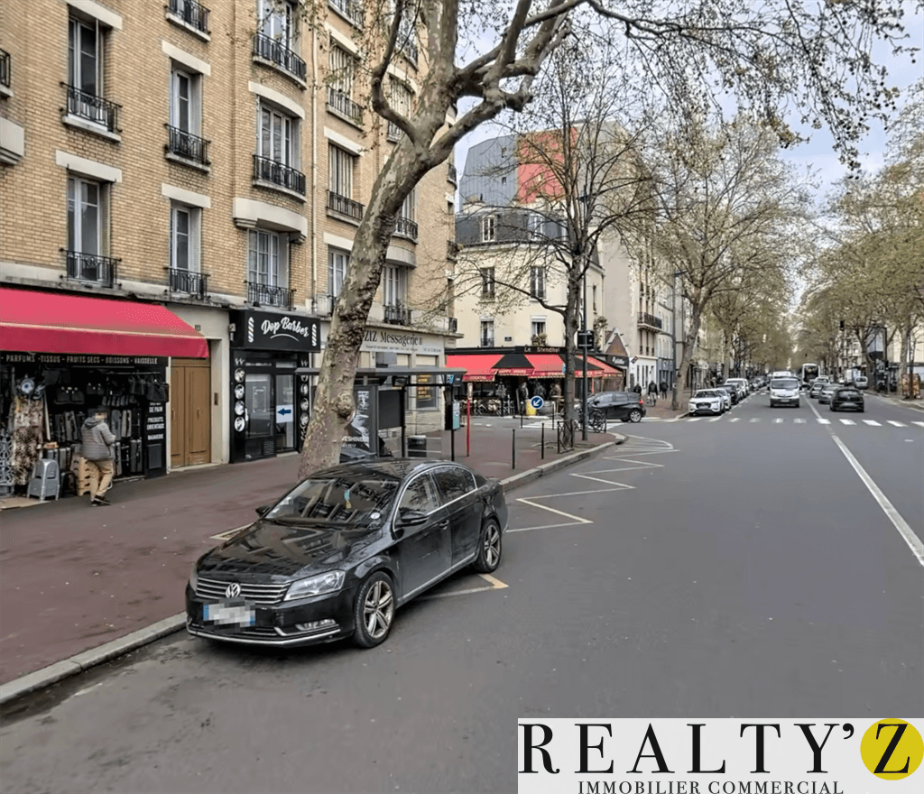 Local commercial · 90 m² · Location — photo 1
