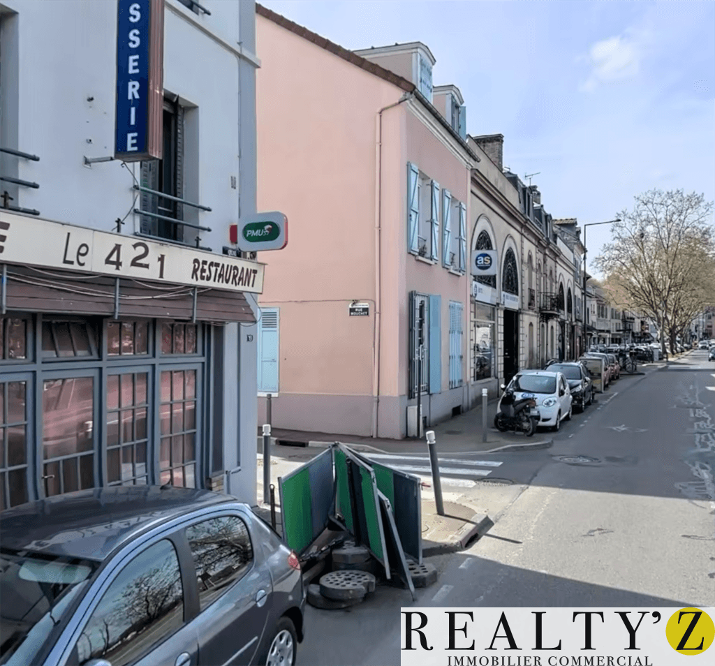 Local commercial · 100 m² · Location — photo 1