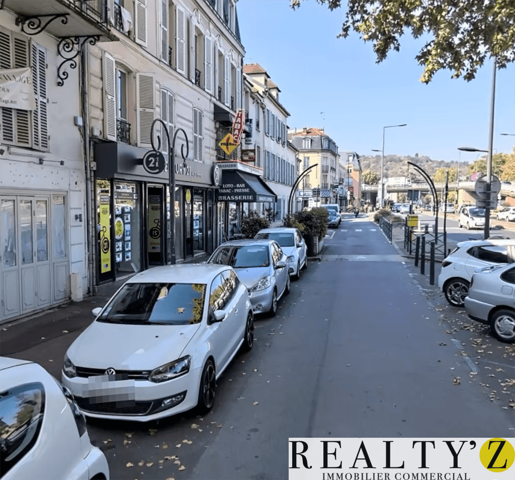 Local commercial · 100 m² · Location — photo 1