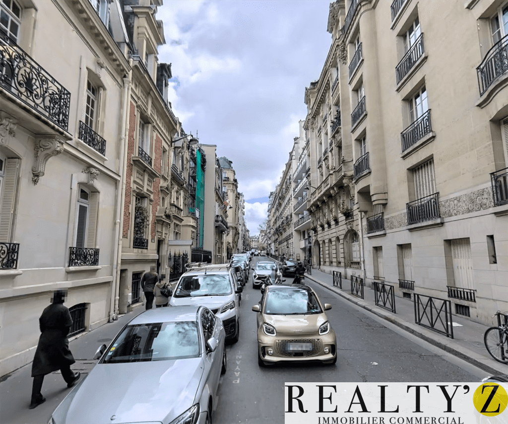 Local commercial · 169 m² · Achat des murs — photo 1