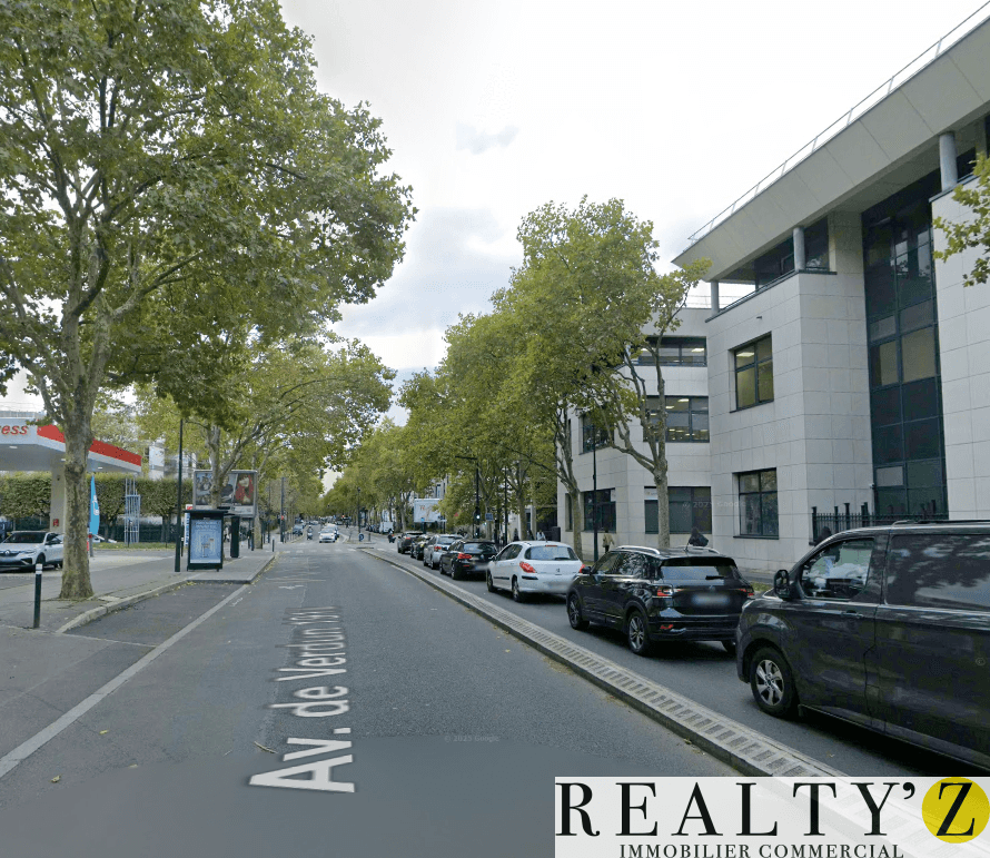Local commercial · 836 m² · Achat des murs — photo 1