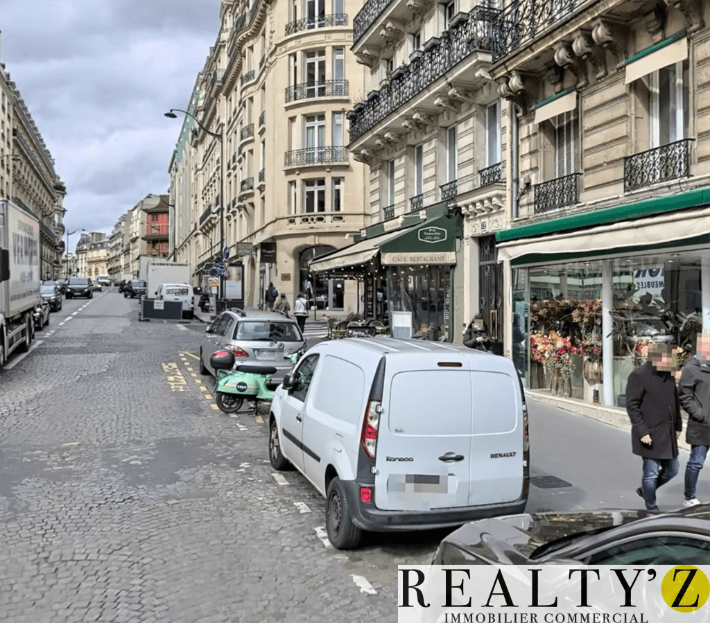 Local commercial · 155 m² · Location — photo 1