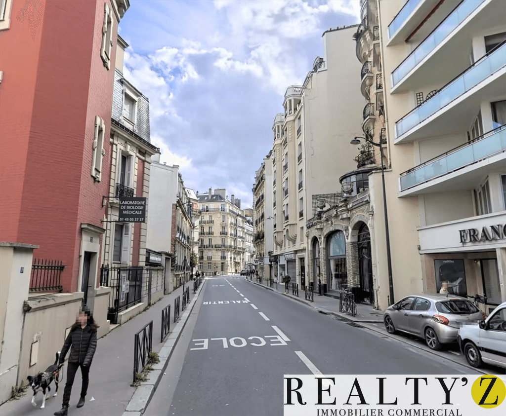 Local commercial · 564 m² · Achat des murs — photo 1