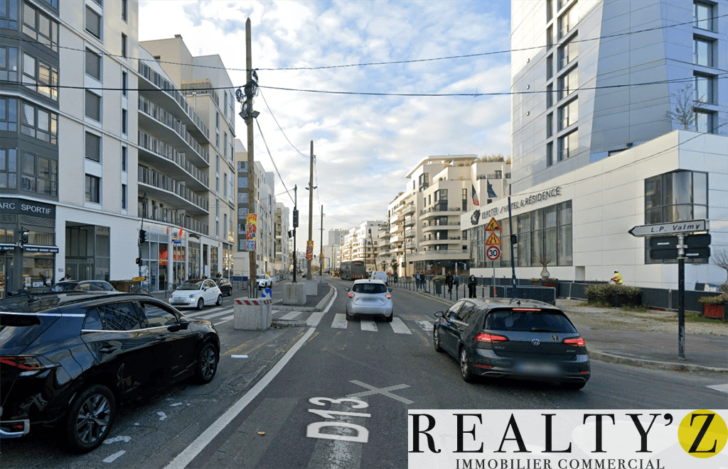 Local commercial · 200 m² · Location — photo 1