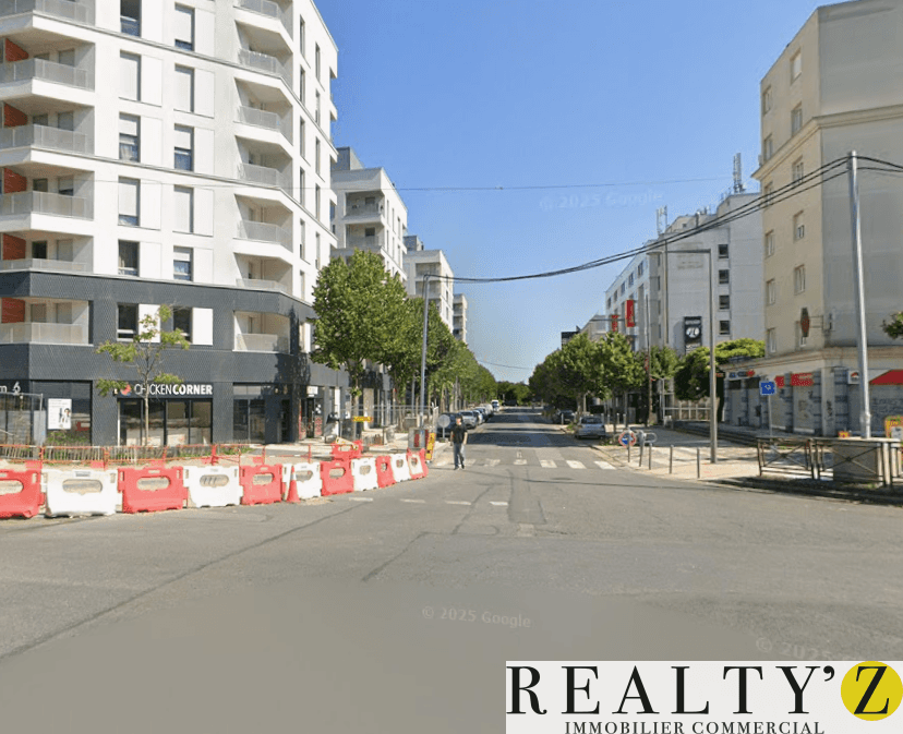 Local commercial · 285 m² · Location — photo 1