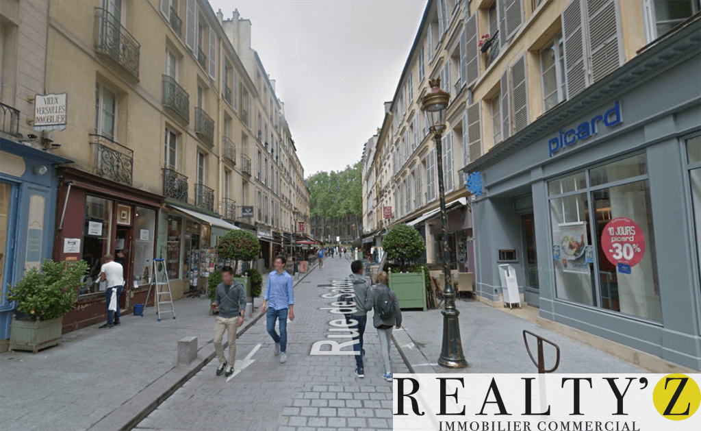 Local commercial · 235 m² · Location — photo 1