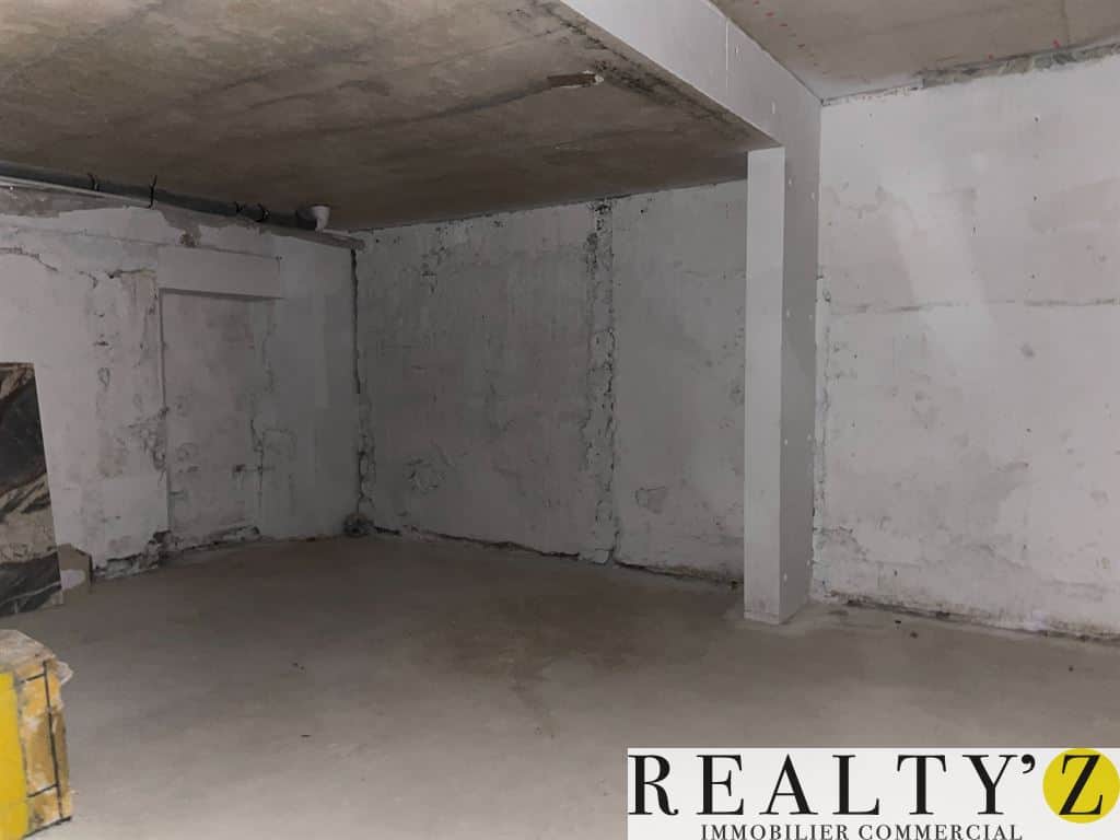 Local commercial · 128 m² · Location — photo 1