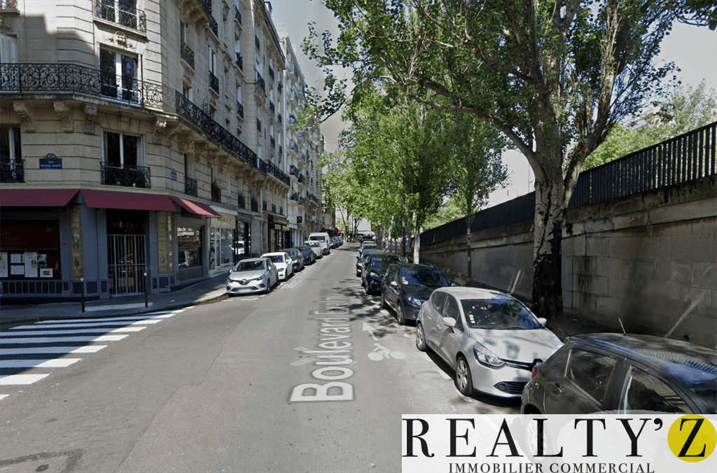 Local commercial · 187 m² · Location — photo 1