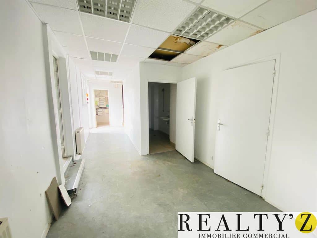 Local commercial · 150 m² · Location — photo 1
