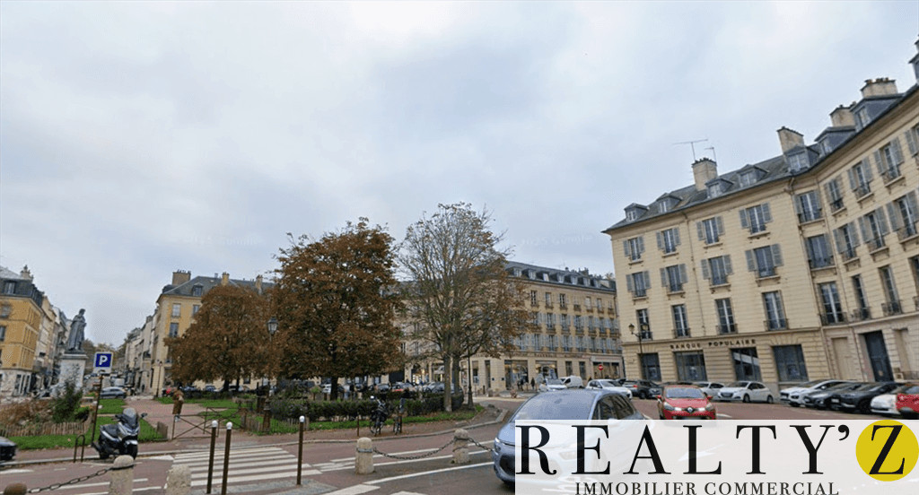 Local commercial · 62 m² · Location — photo 1