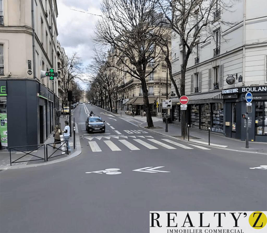 Local commercial · 113 m² · Location — photo 1