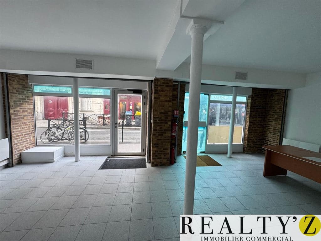Local commercial · 80 m² · Location — photo 1