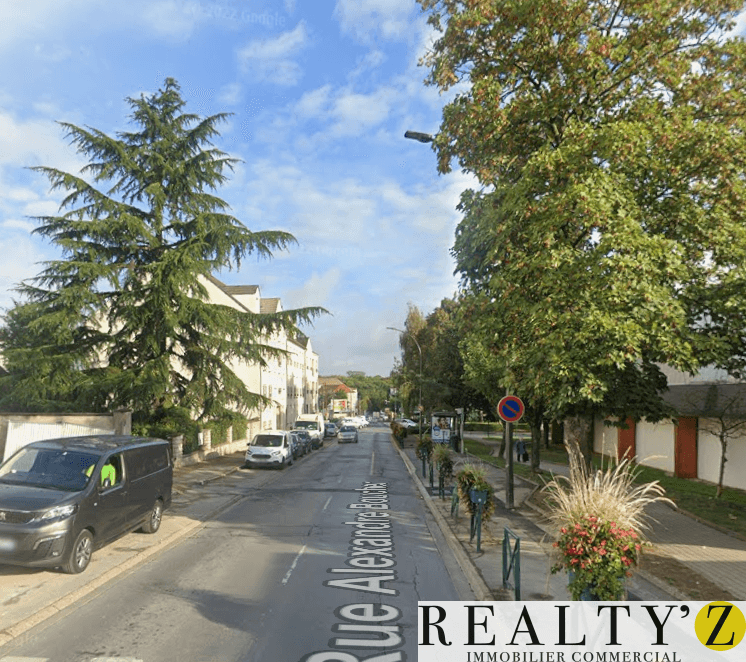 Local commercial · 263 m² · Location — photo 1