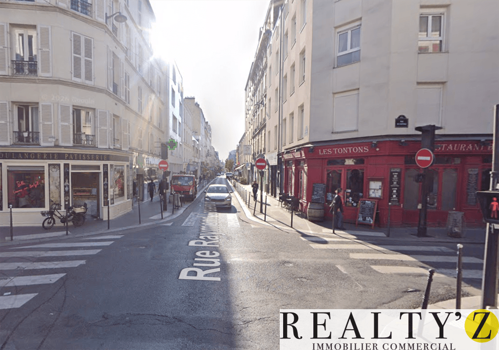 Local commercial · 74 m² · Location — photo 1