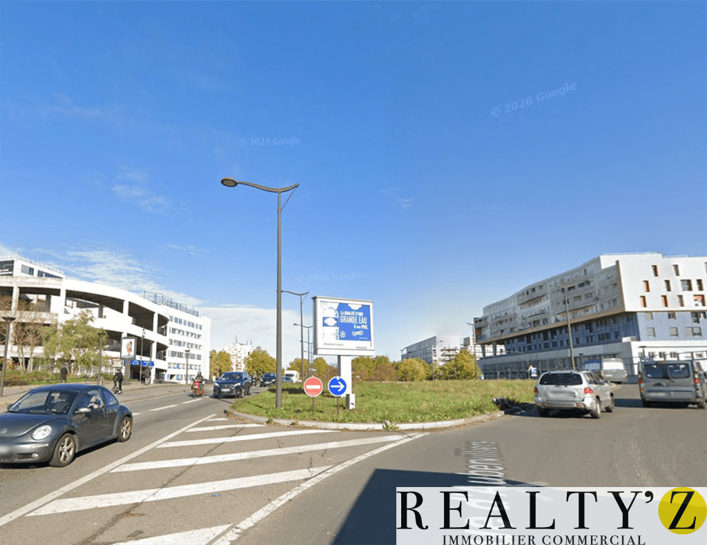 Local commercial · 97 m² · Location — photo 1