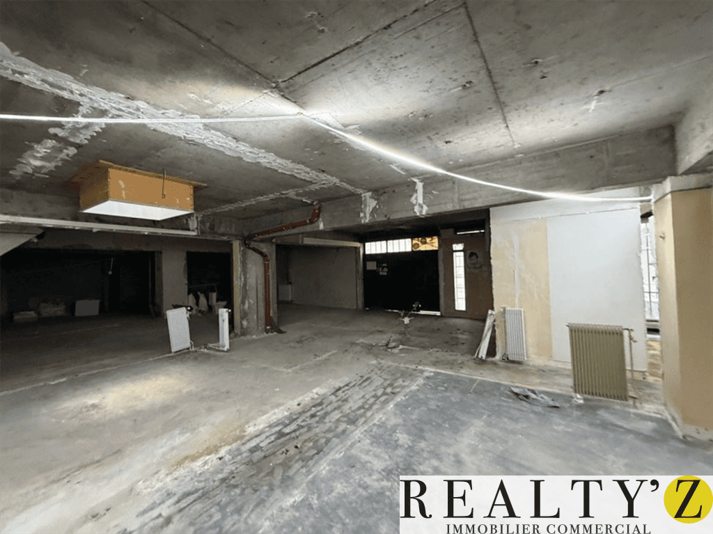 Local commercial · 272 m² · Location — photo 1