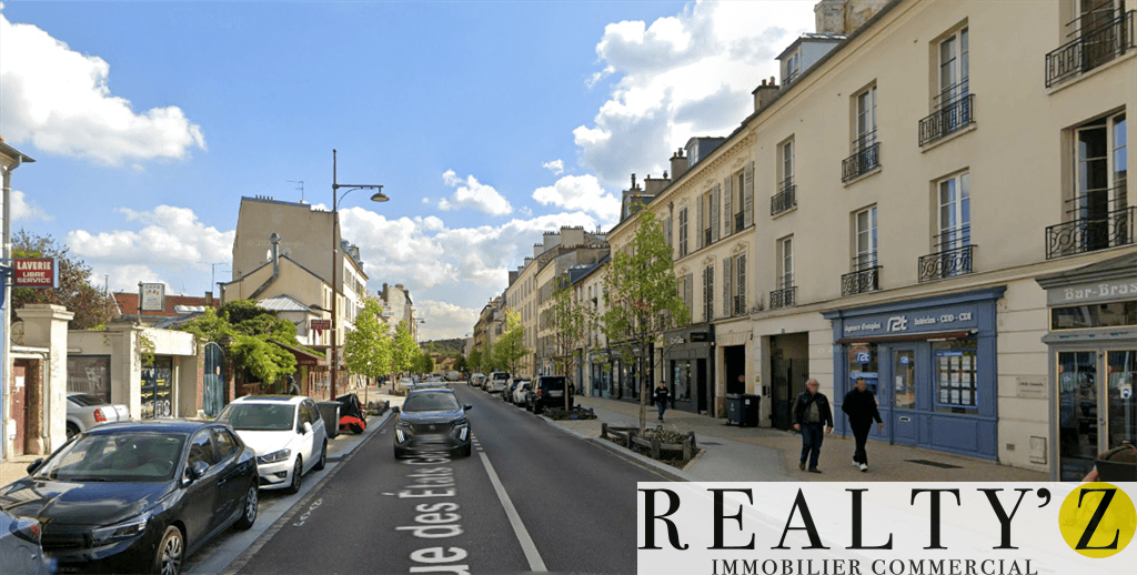Local commercial · 148 m² · Location — photo 1
