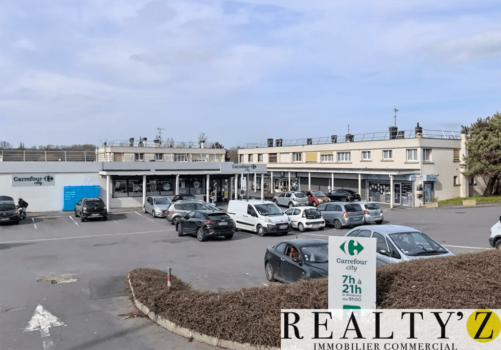Local commercial · 54 m² · Location — photo 1
