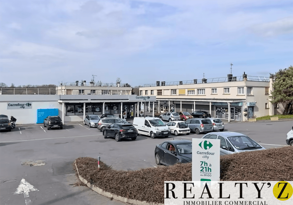 Local commercial · 54 m² · Location — photo 1