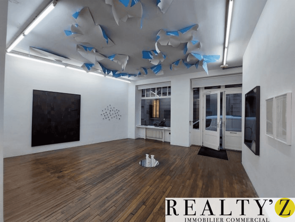 Local commercial · 135 m² · Location — photo 1