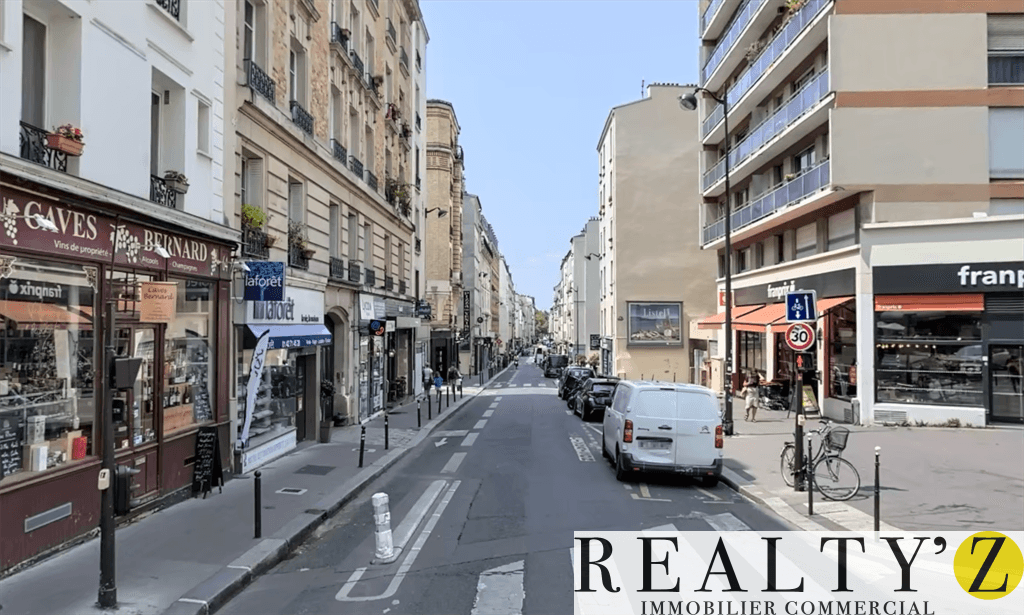 Local commercial · 494 m² · Location — photo 1