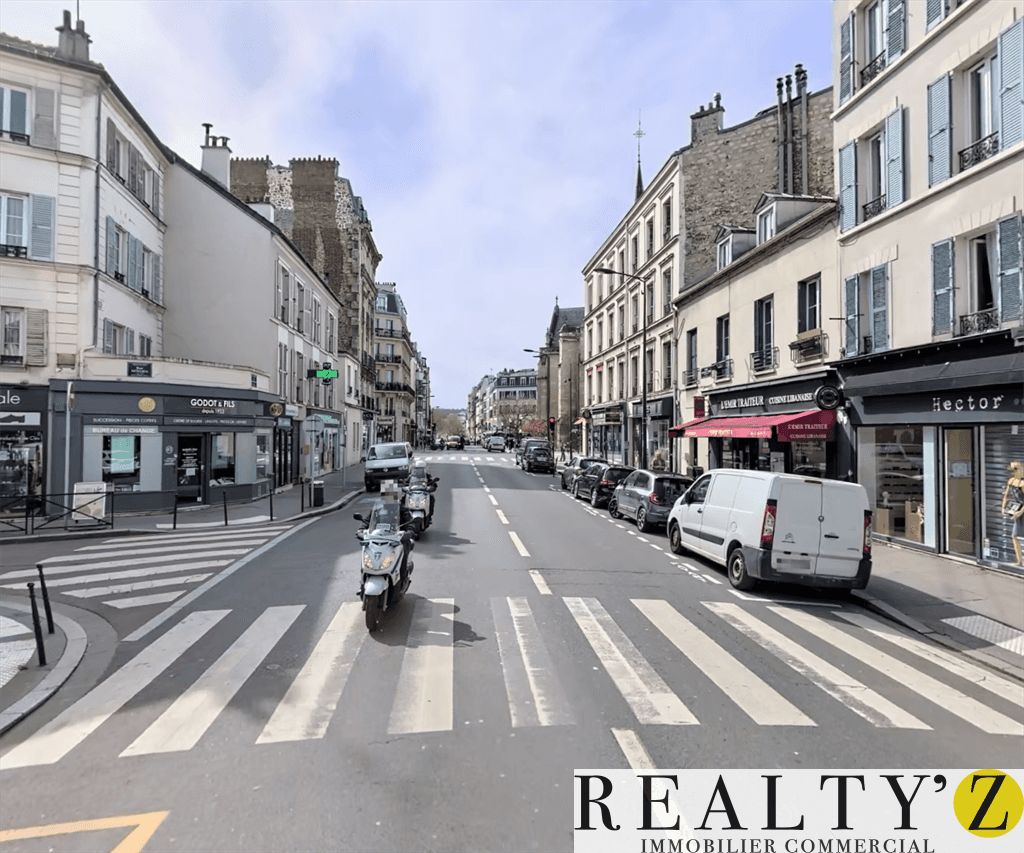 Local commercial · 130 m² · Location — photo 1